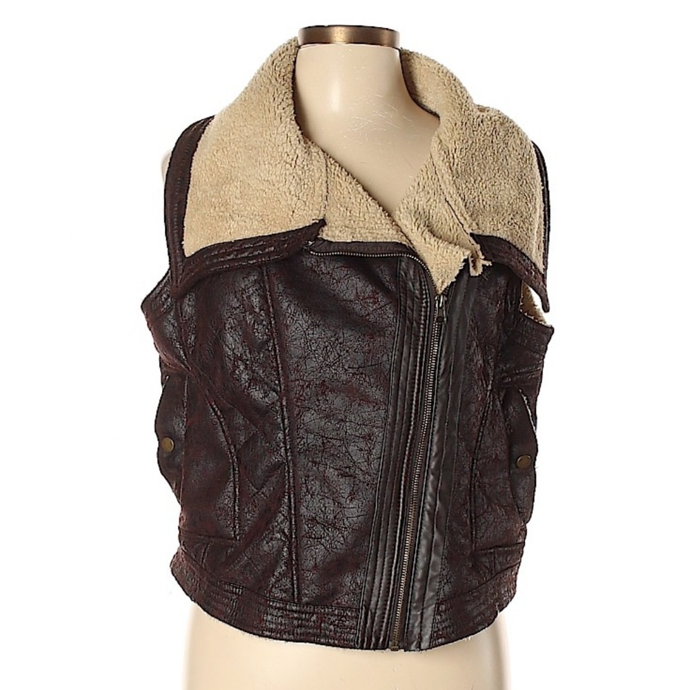 Bar III Shearling Fuzzy Furry Vest - Picture 4 of 7